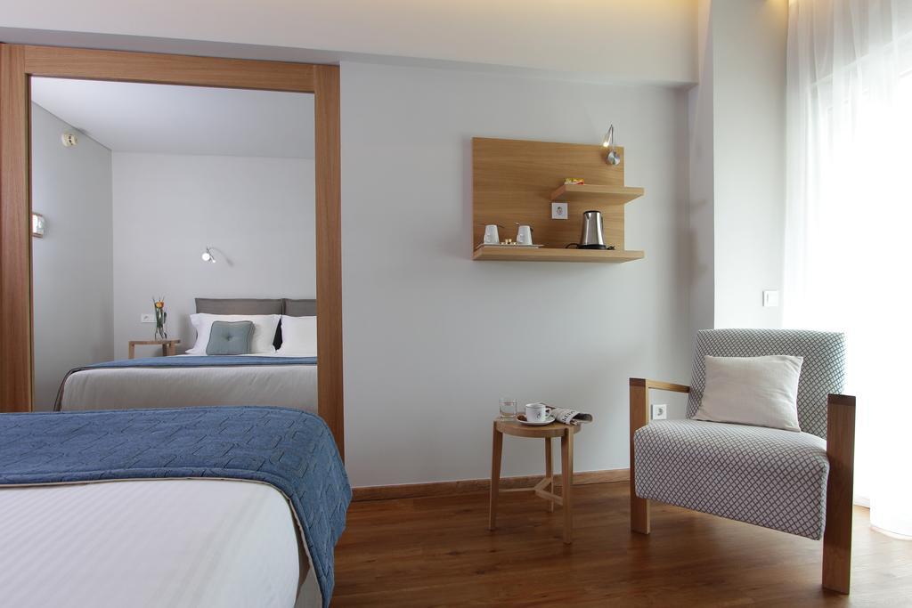 Urban Chic Double or Twin,123207325:JPEG