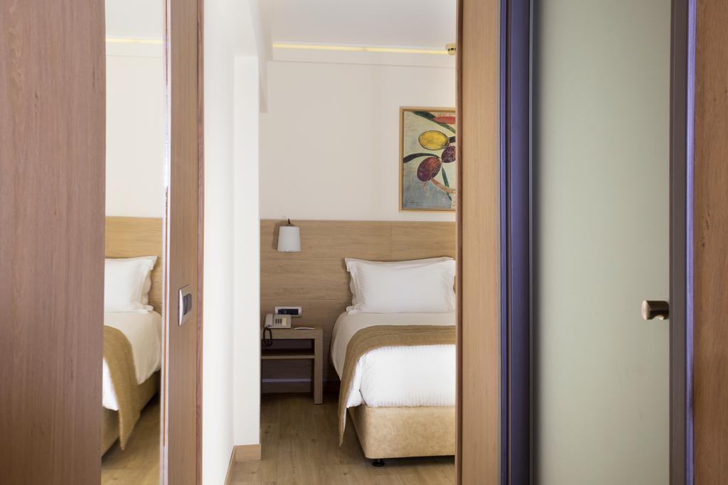 Family Suite,398219577:JPEG